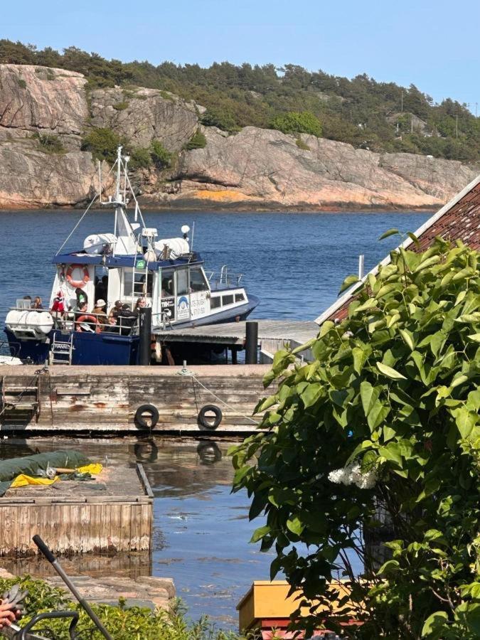 Lunvig - A Cosy Cottage In Idyllic Small Island Near Kristiansand, Sogne Exterior photo
